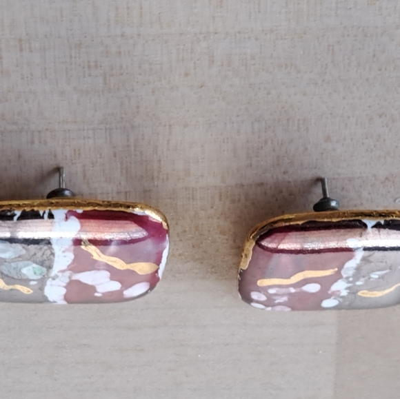 Hand Painted Ceramic Earrings MODERNIST Abstract Cranberry Dark Gray White Gold - Picture 4 of 8